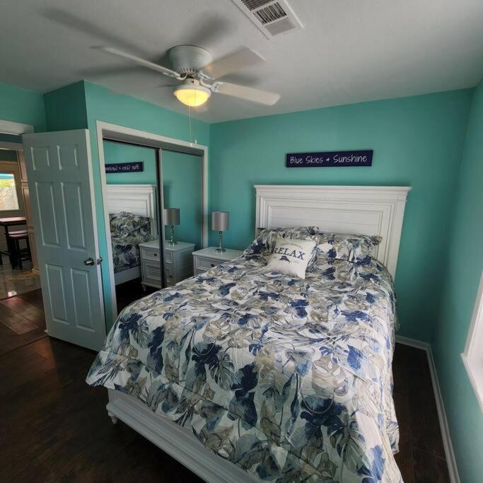 הוילה 18Th Street - Galveston Seawall Close To Attractions! Remodeled! מראה חיצוני תמונה